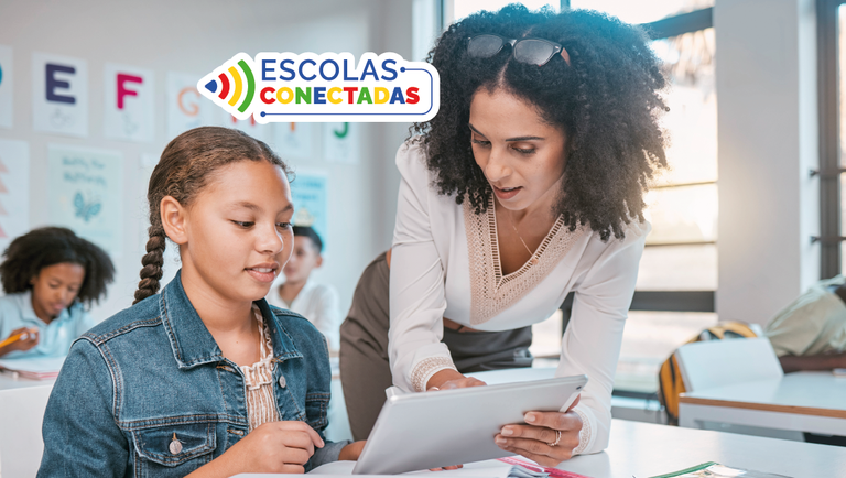 Webinário lança guia e cursos em educação digital e midiática
