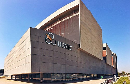 Novo edital PRILEI oferece bolsas de Graduação